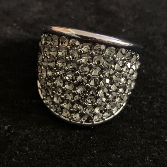 Iced-Out Ring 18kt Gold Plated - Picture 5 of 5